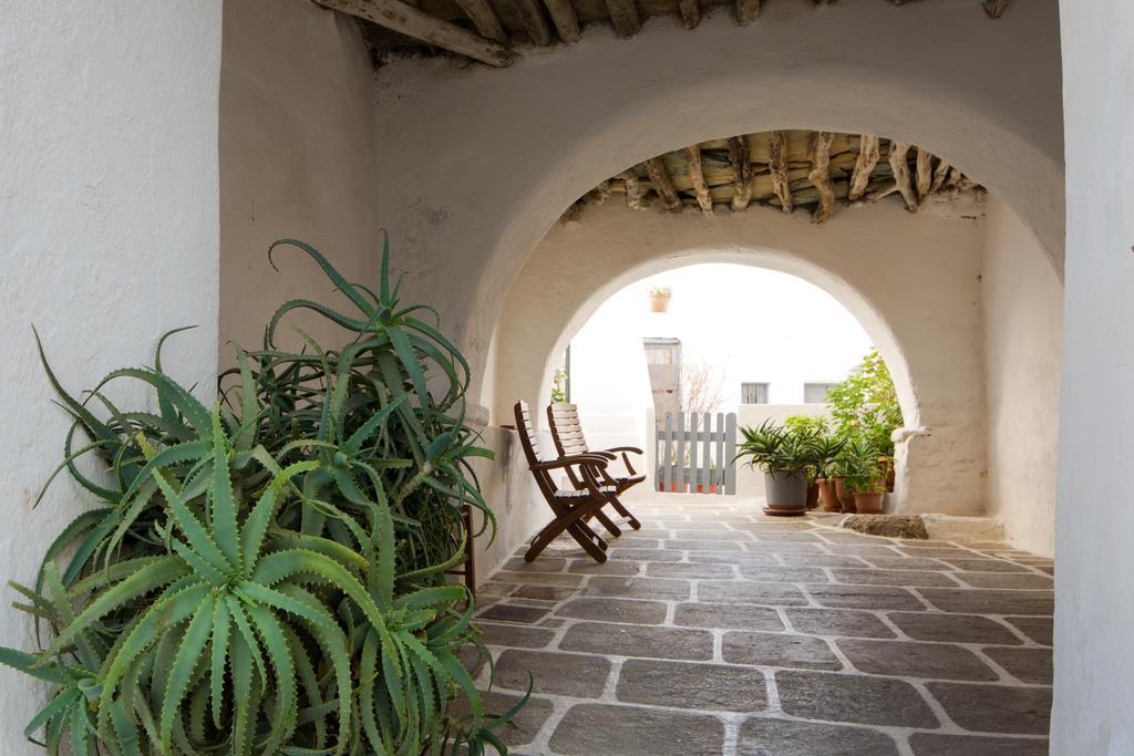 Отель Castro Folegandros Island Экстерьер фото